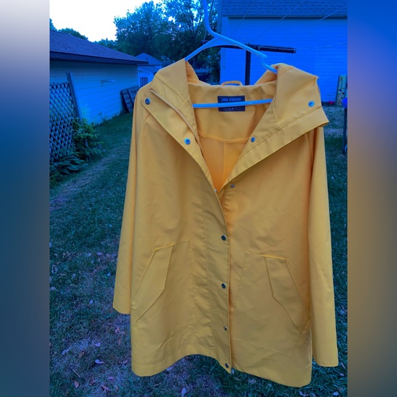 New with tags large real yellow raincoat - Picture 9 of 11